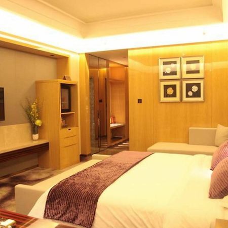 Swan Lake Recreation Hotel Foshan Exterior photo