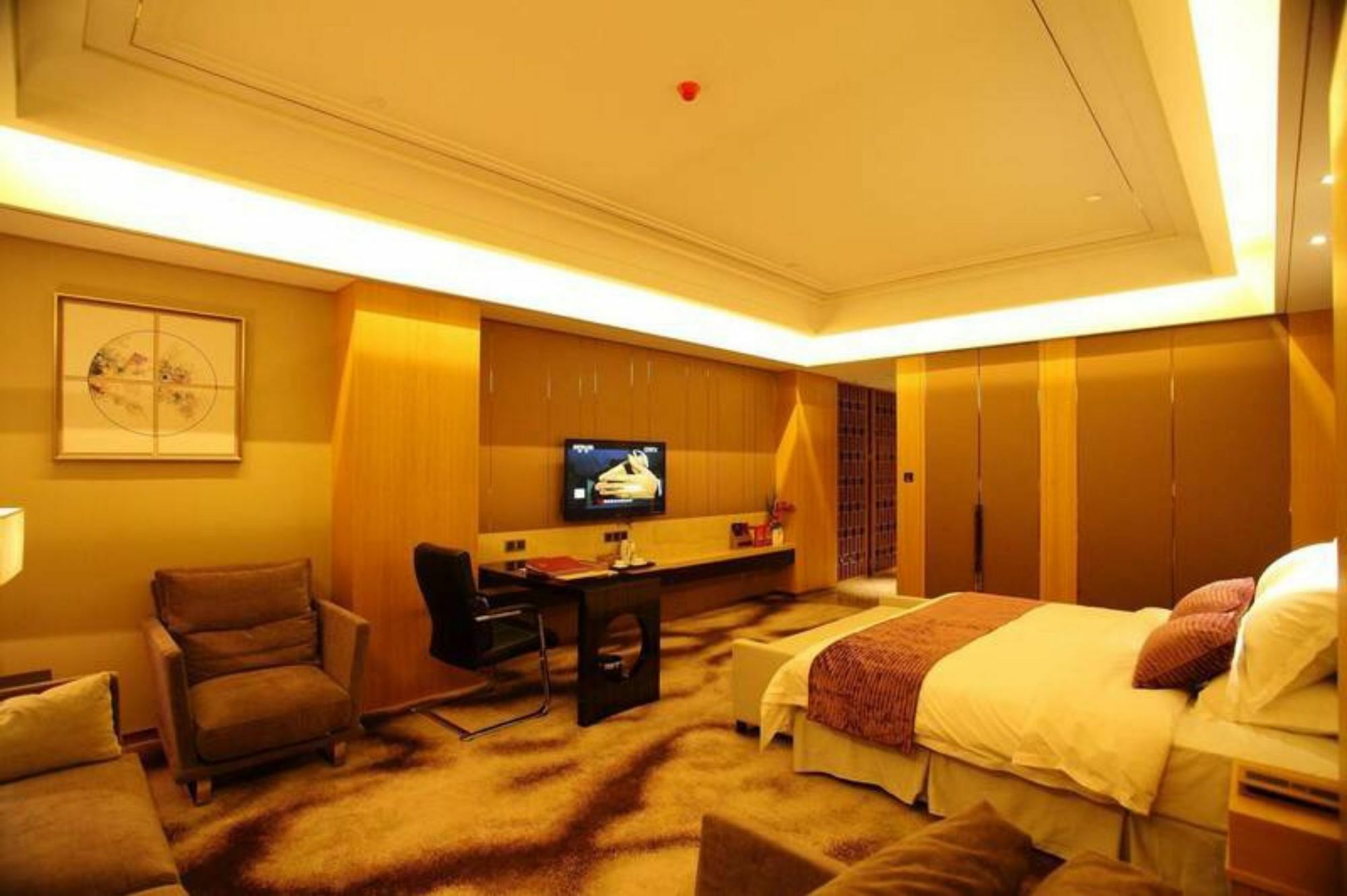 Swan Lake Recreation Hotel Foshan Exterior photo